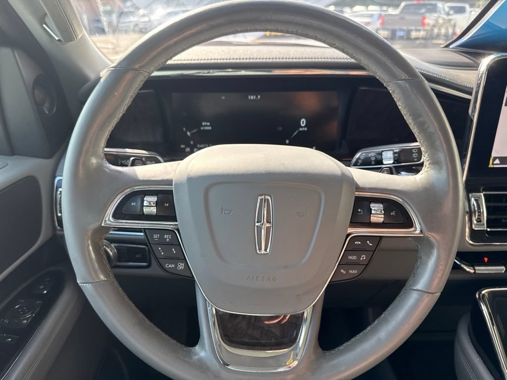 Used 2019 Lincoln Navigator Select w/ Technology Package AWD/4WD image 24