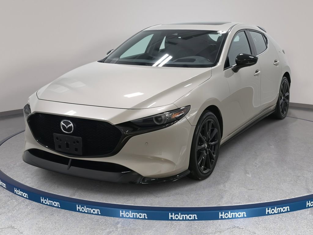 Used 2023 MAZDA MAZDA3 Hatchback w/Premium Plus Pkg image 3
