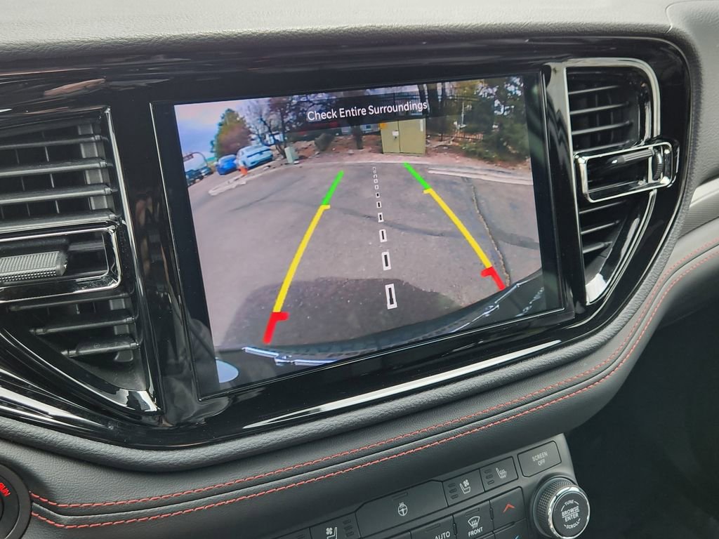 Used 2024 Dodge Durango GT image 8