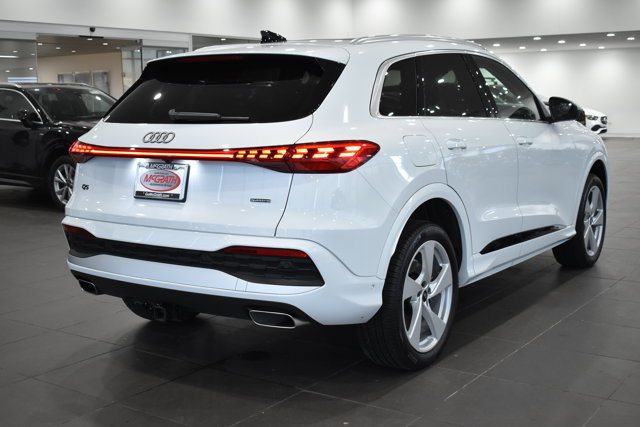 Used 2025 Audi Q5 Premium Plus w/ Premium Plus image 11