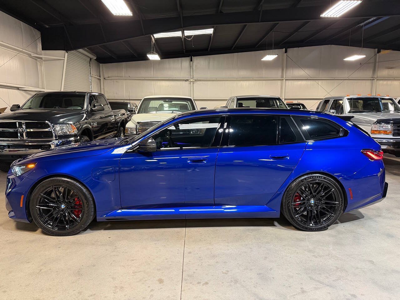 Used 2026 BMW M5 Touring AWD/4WD image 5