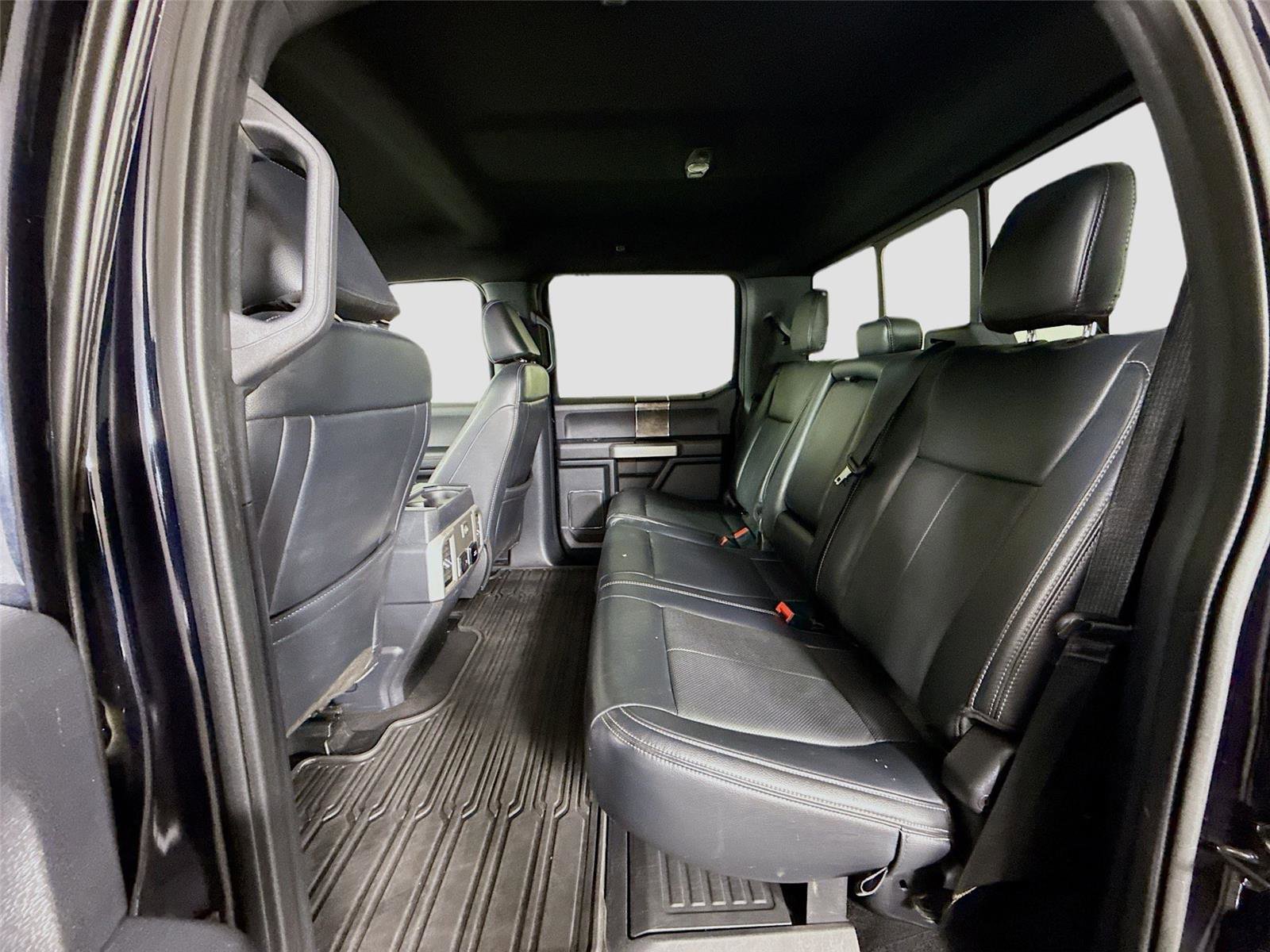 Used 2022 Ford F350 Lariat w/ Lariat Ultimate Package image 17