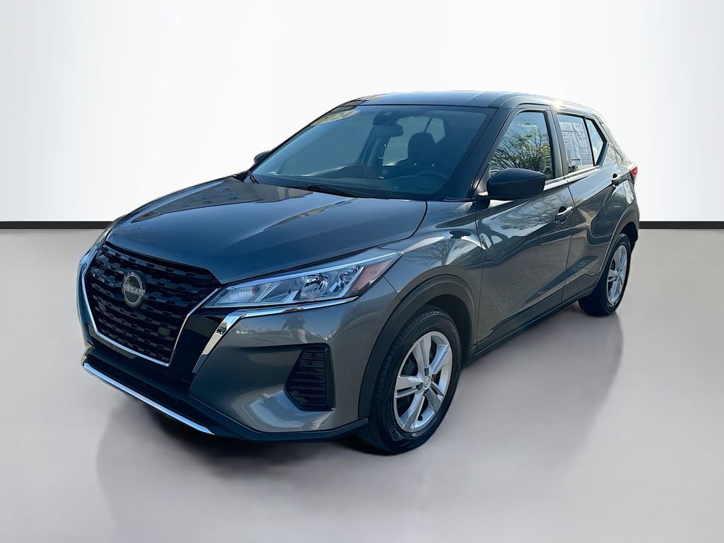 Used 2024 Nissan Kicks S image 3
