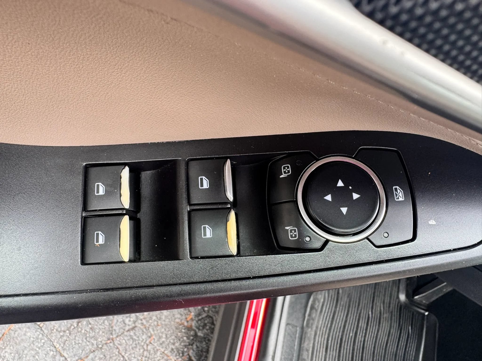 Used 2020 Ford Explorer XLT w/ Equipment Group 202A RWD image 10