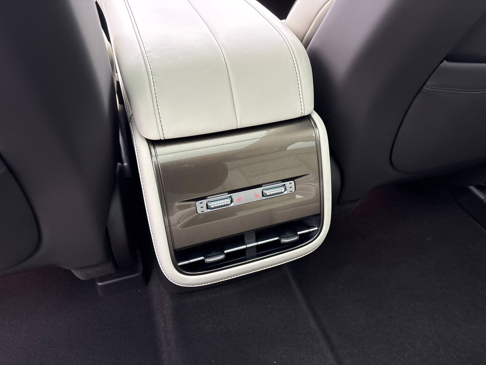 New 2026 Lincoln Nautilus Black Label image 34