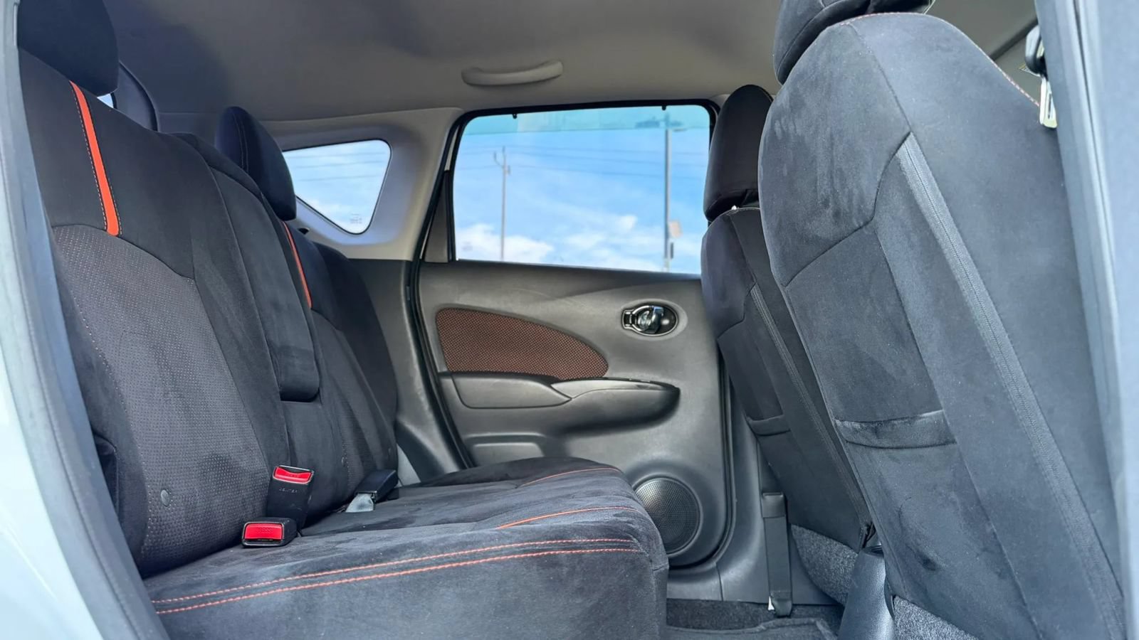 Used 2015 Nissan Versa Note SR FWD image 14