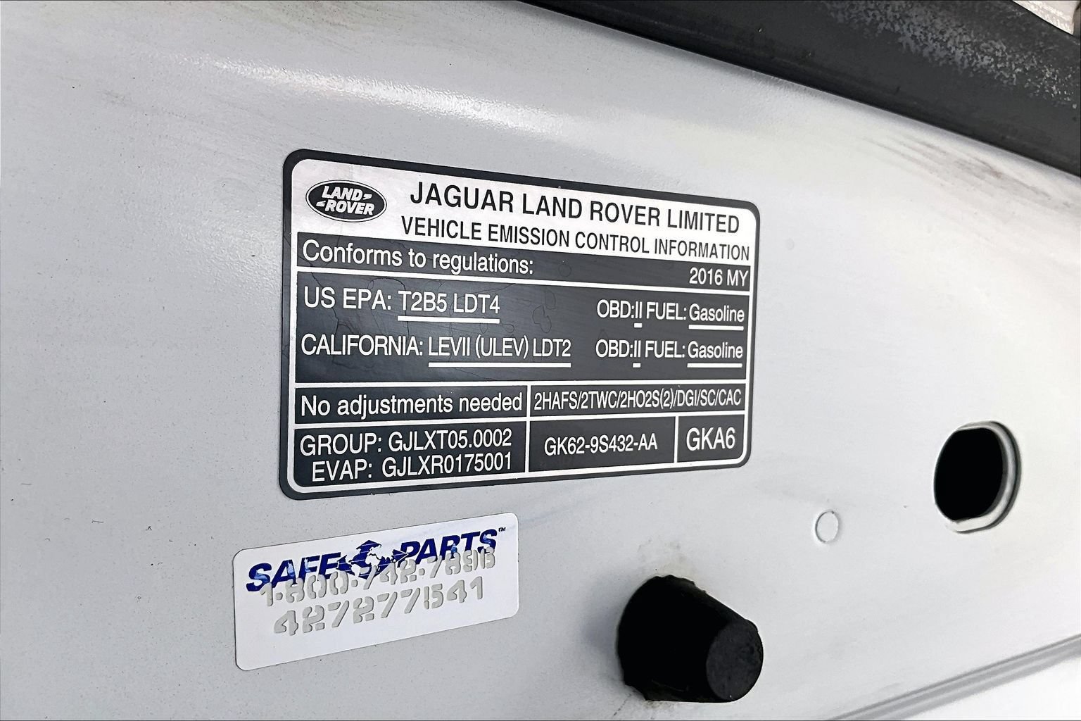 Used 2016 Land Rover Range Rover Supercharged AWD/4WD image 31