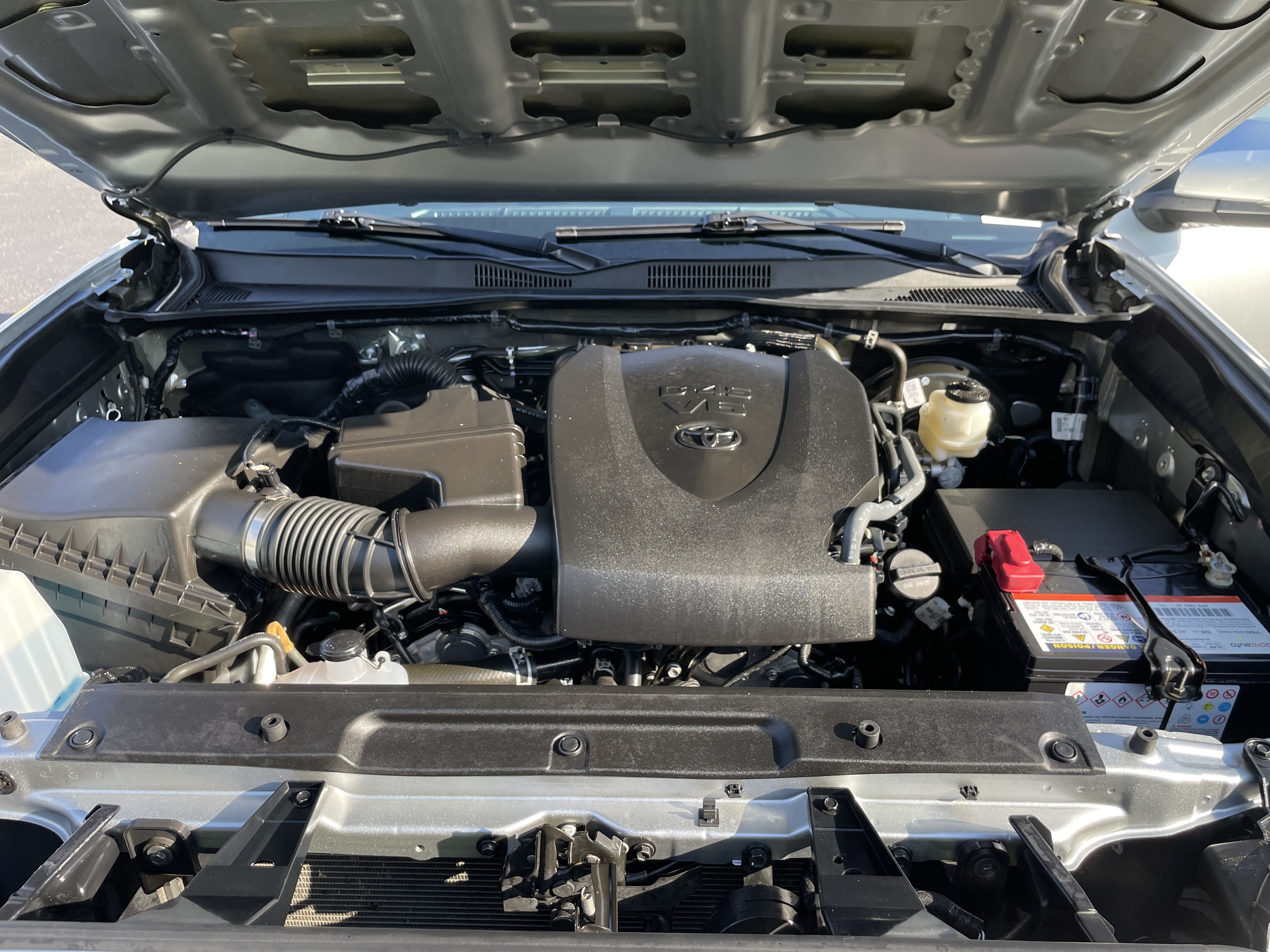Used 2022 Toyota Tacoma TRD Sport w/ Technology Package AWD/4WD image 32