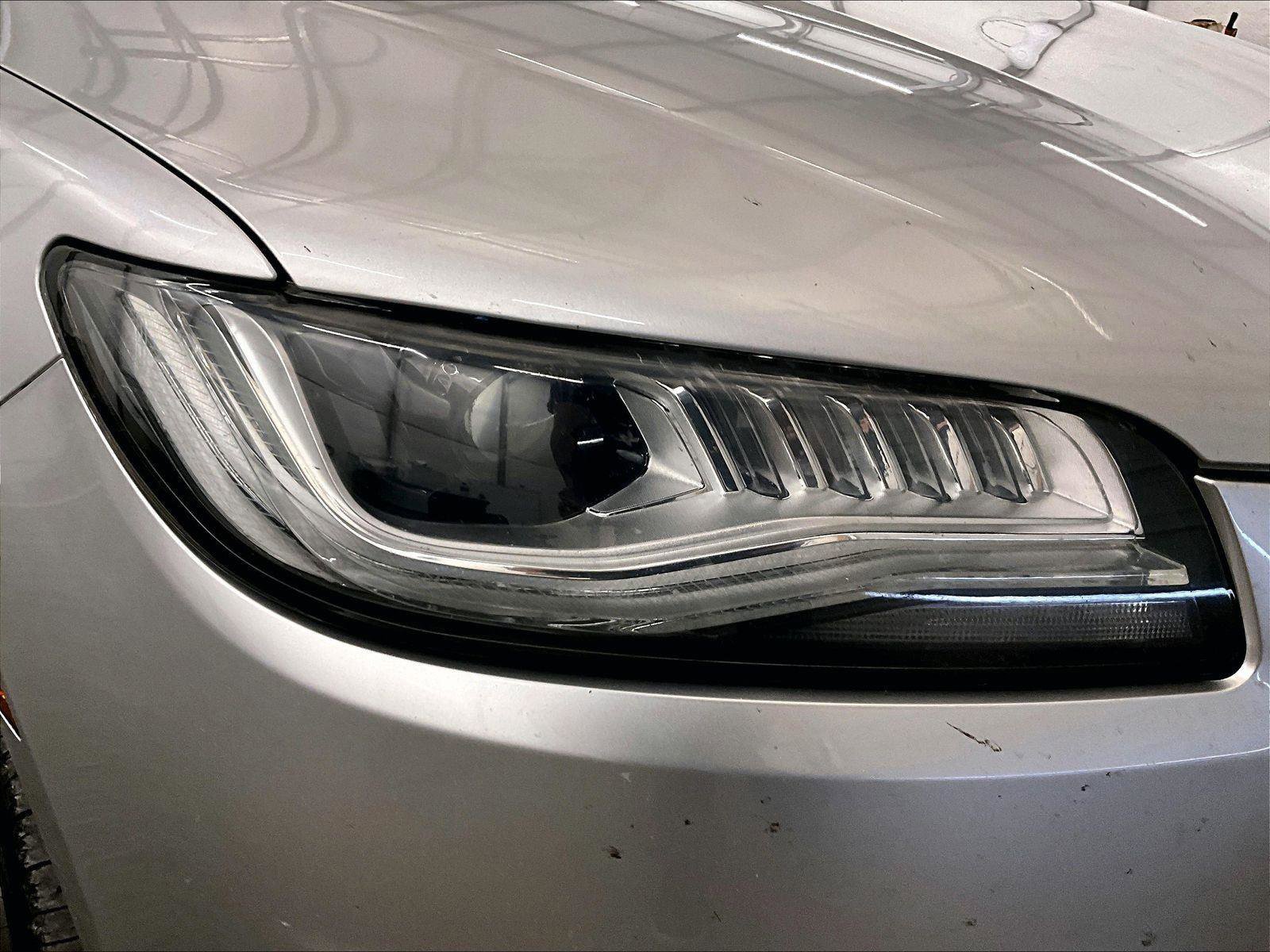 Used 2017 Lincoln MKZ Premiere image 28