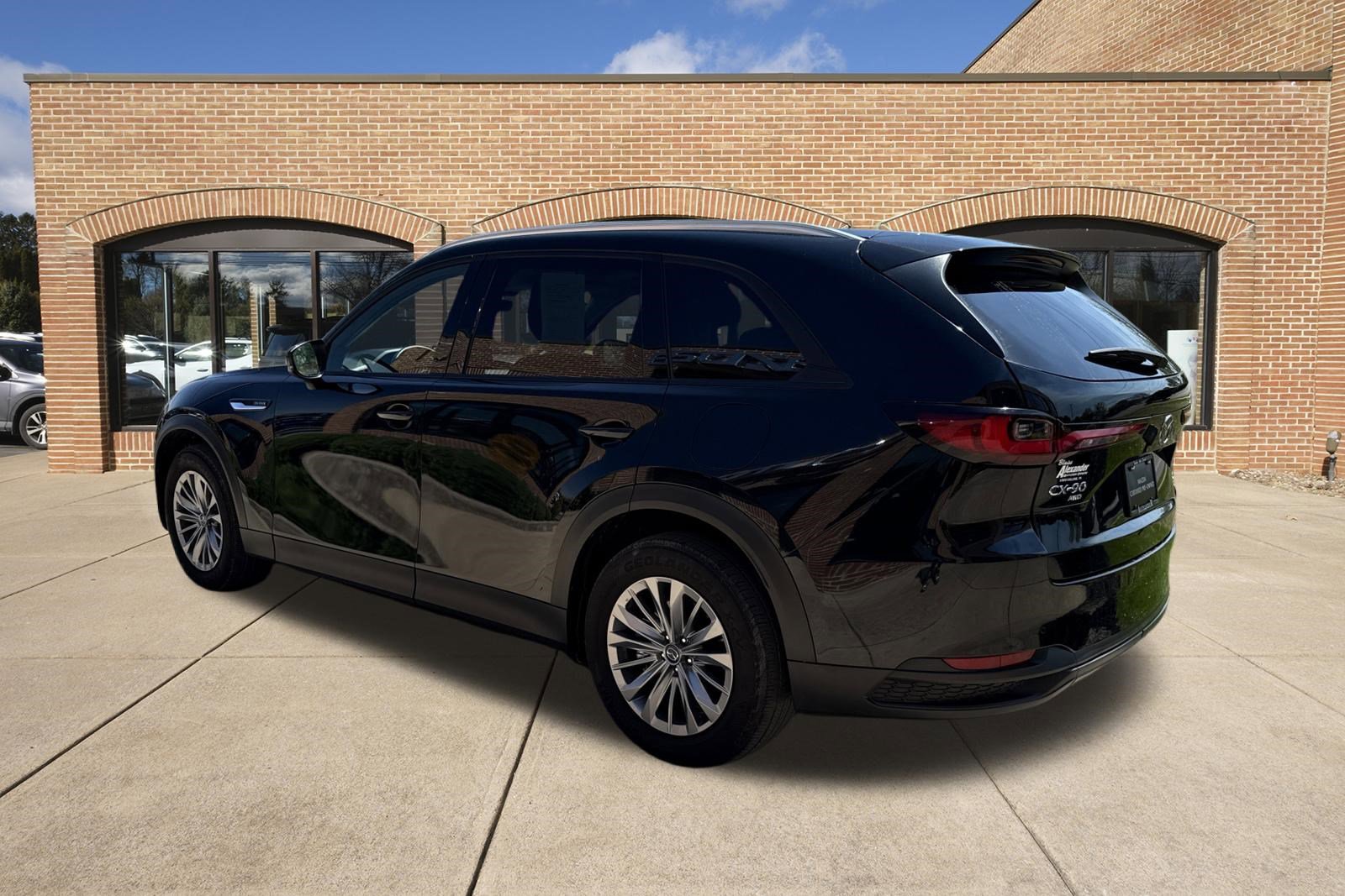 Certified 2025 MAZDA CX-90 3.3 Turbo w/ Preferred Package AWD/4WD image 11