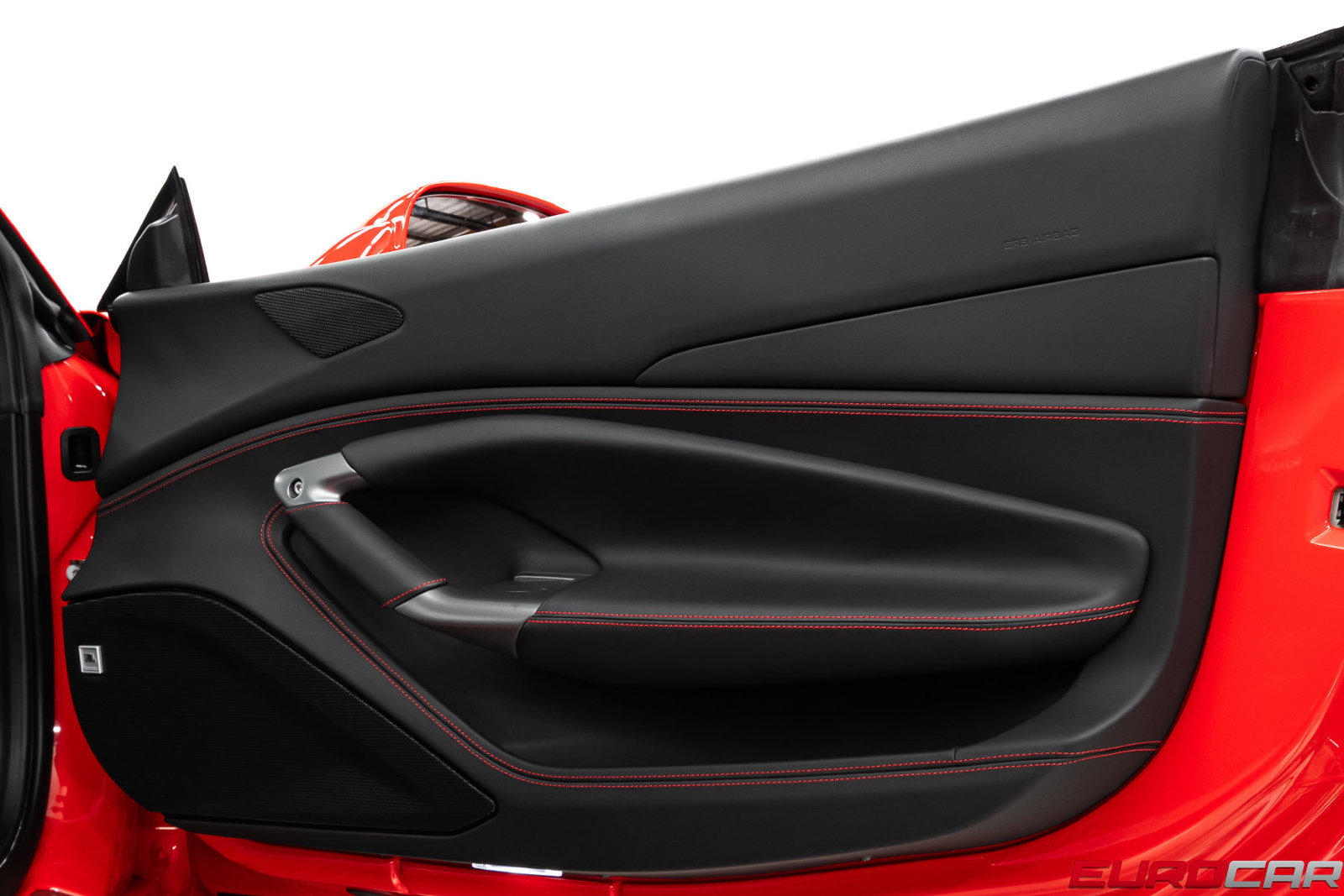 Used 2022 Ferrari F8 Tributo RWD image 27