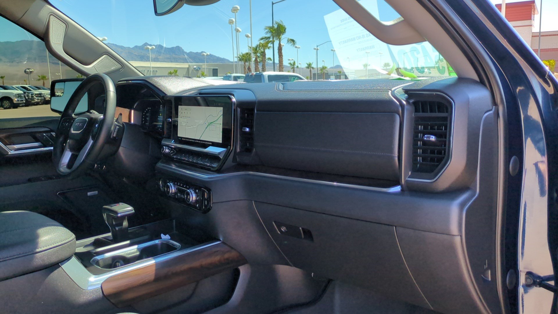 Used 2023 GMC Sierra 1500 SLT w/ SLT Premium Package AWD/4WD image 30