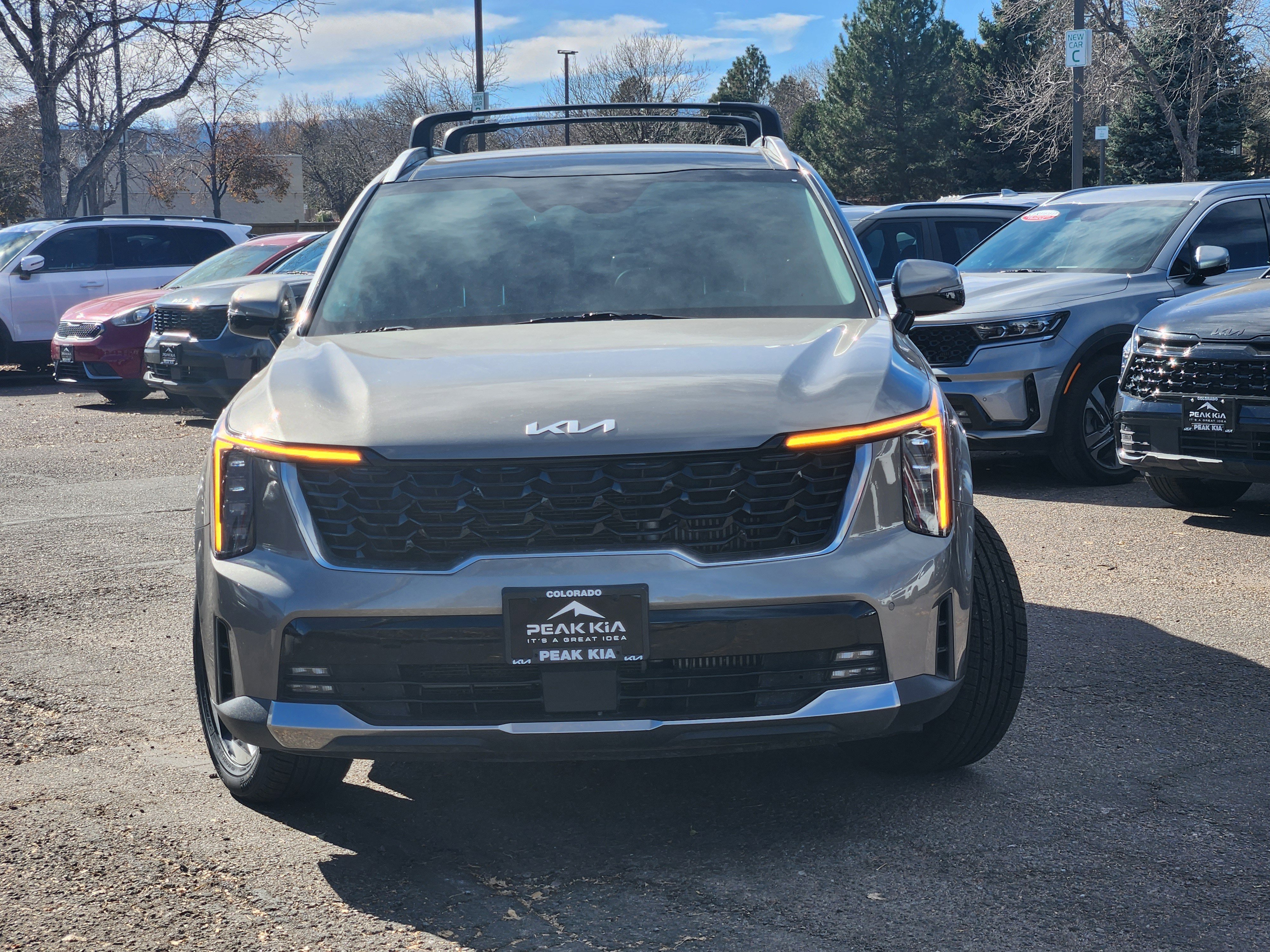 Used 2025 Kia Sorento EX w/ EX Panoramic Sunroof Package image 5