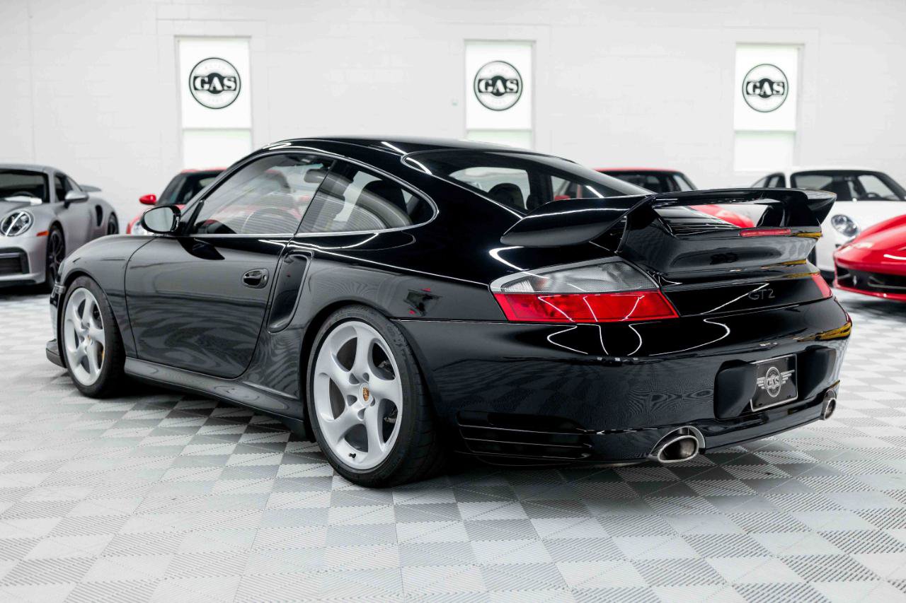 Used 2002 Porsche 911 GT2 RWD image 9