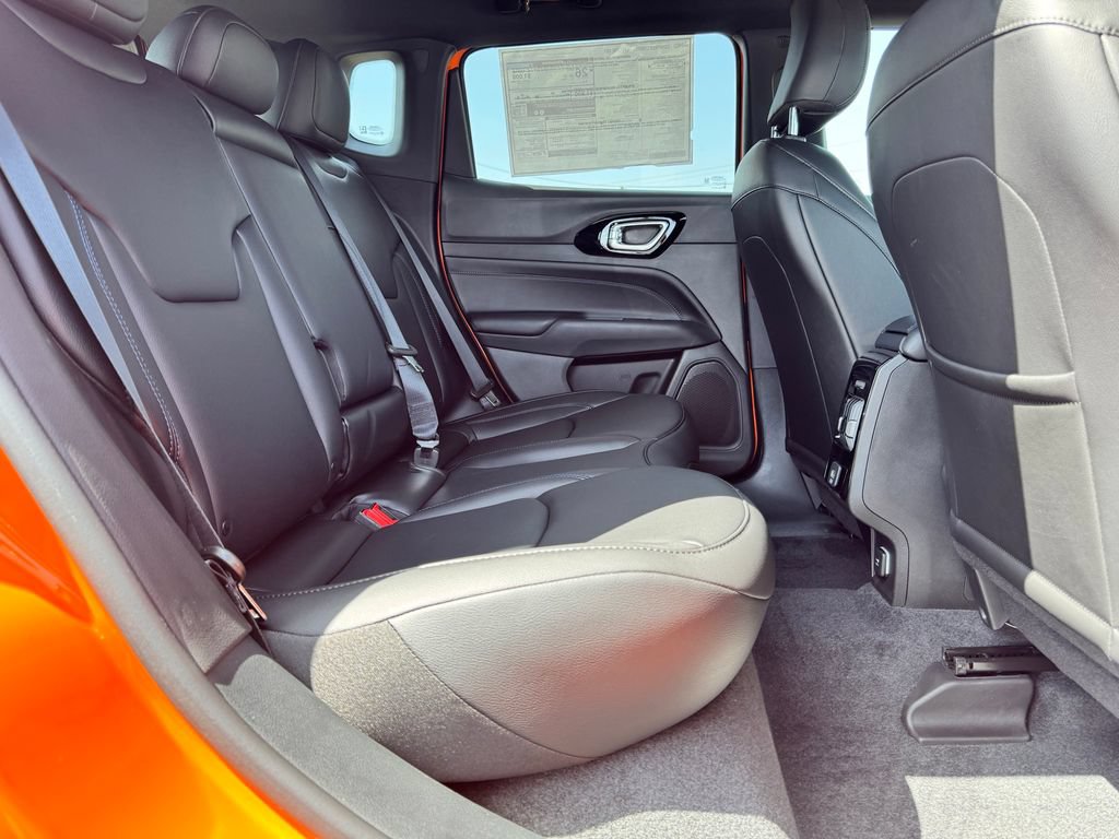 New 2026 Jeep Compass Limited AWD/4WD image 12