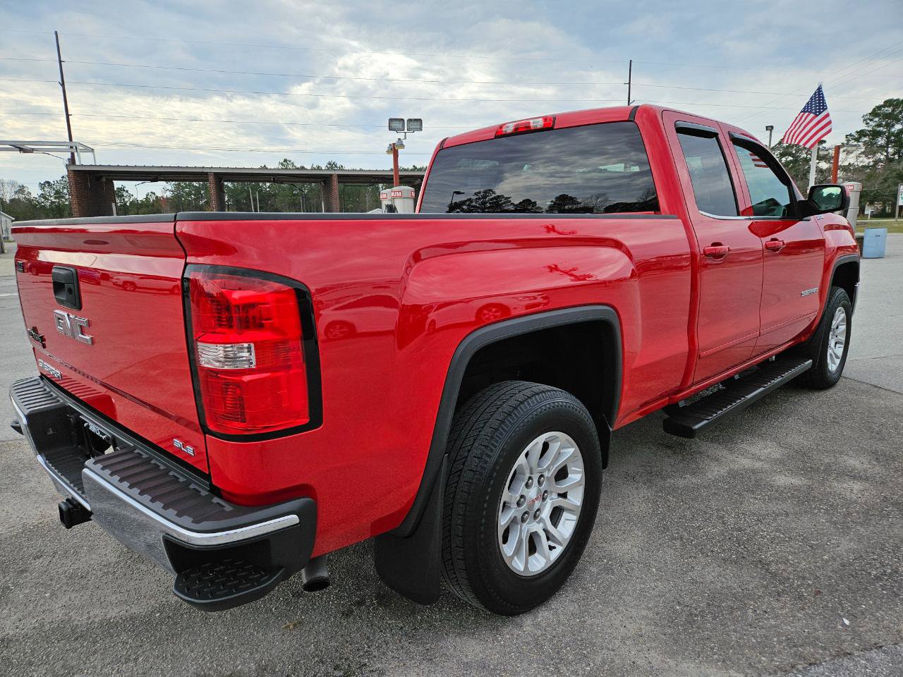 Used 2014 GMC Sierra 1500 SLE w/ Suspension Package, Off-Road image 6
