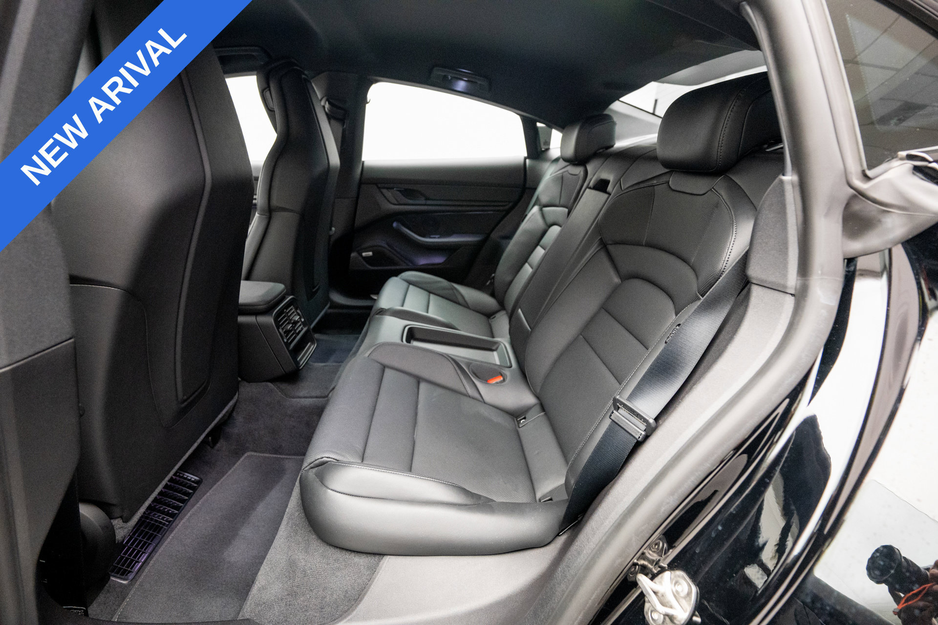 Used 2021 Porsche Taycan 4S AWD/4WD image 18