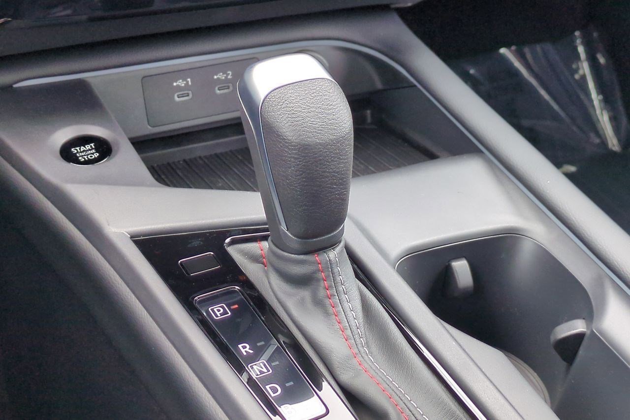 New 2026 Nissan Sentra SR w/ Floor Mat Package FWD image 24