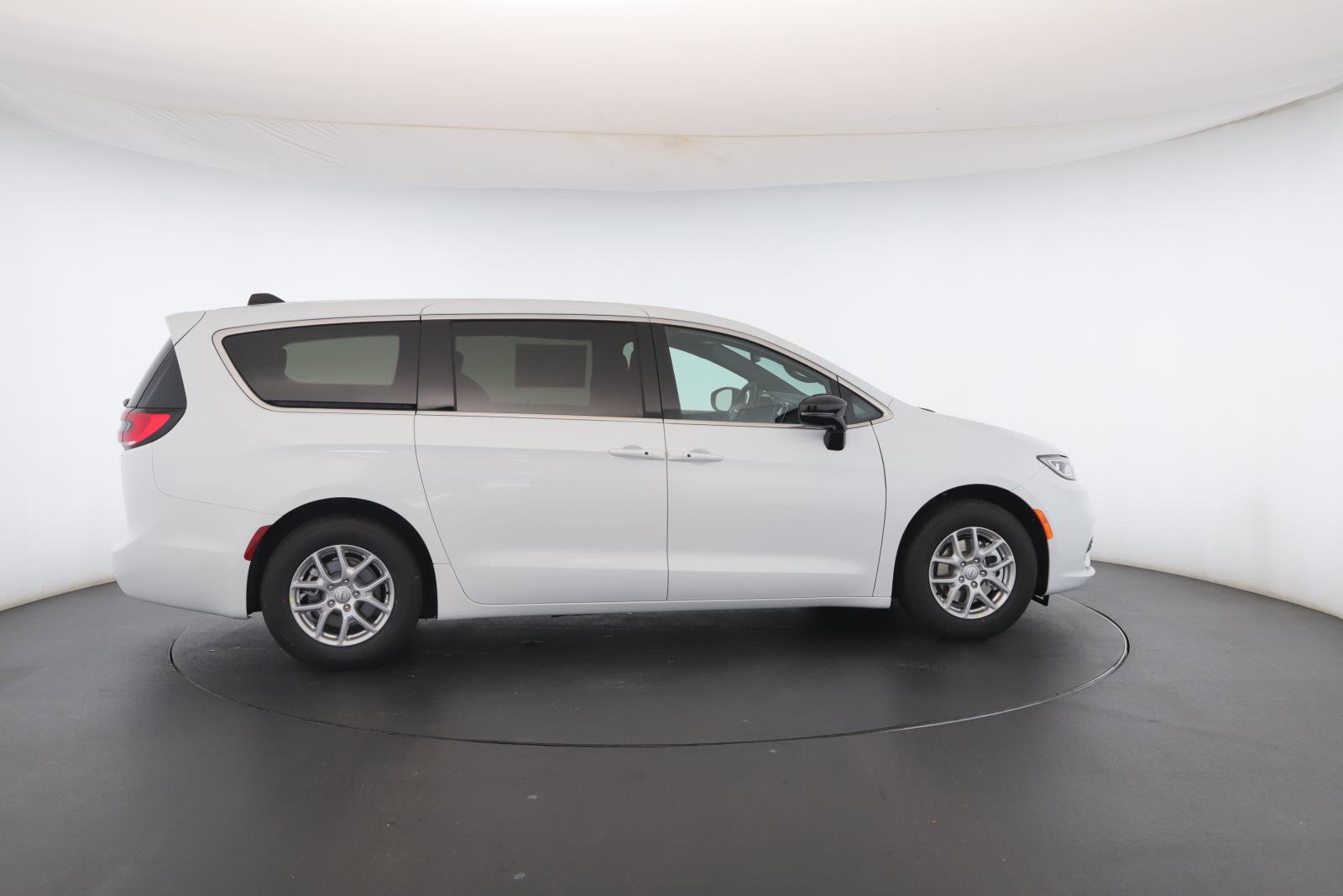 New 2026 Chrysler Pacifica Select image 27