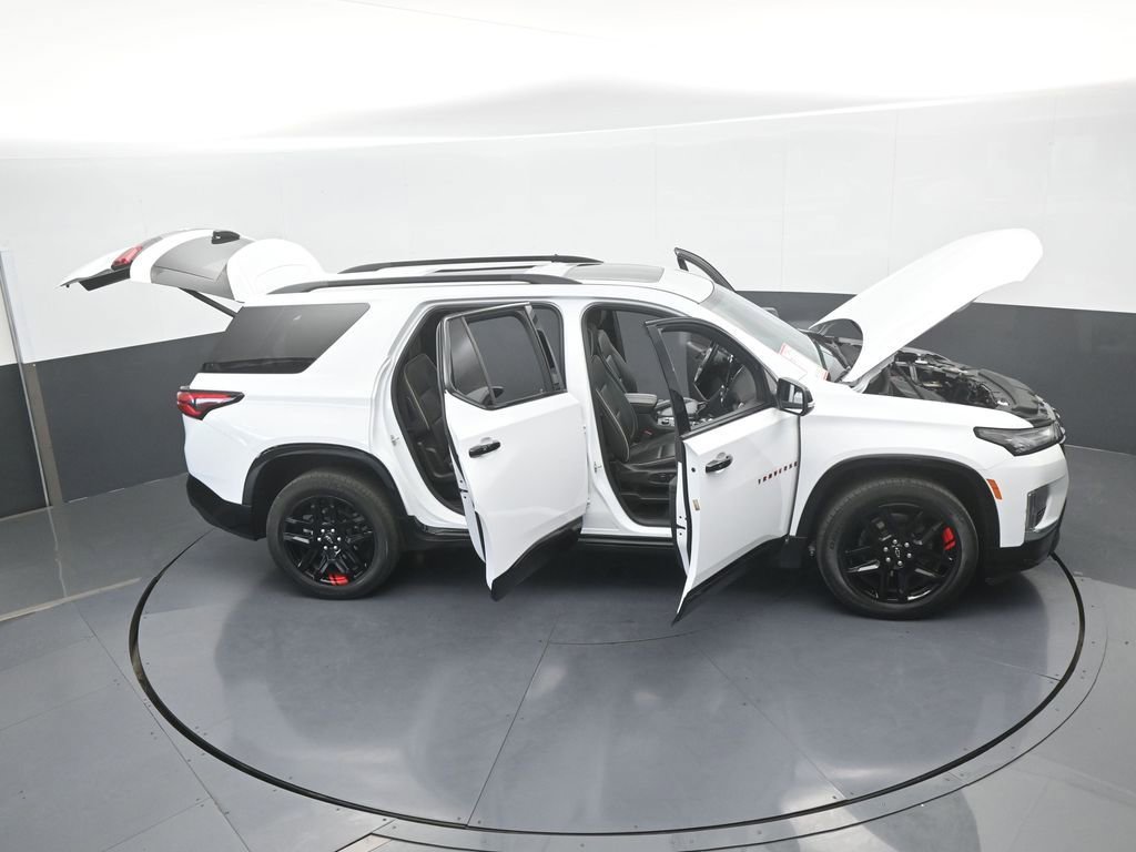 Used 2023 Chevrolet Traverse Premier w/ Redline Edition image 82