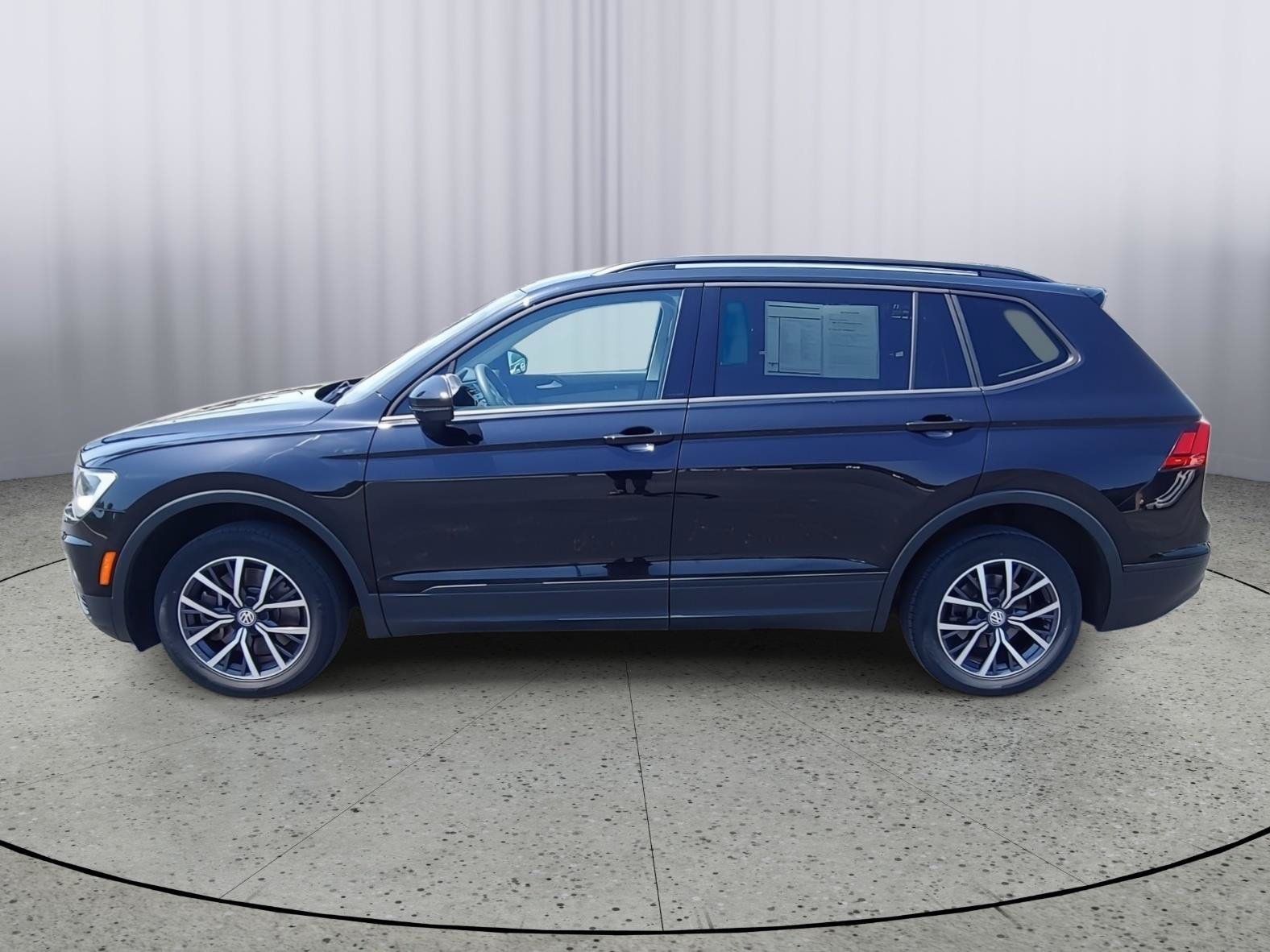 Used 2021 Volkswagen Tiguan S FWD image 9