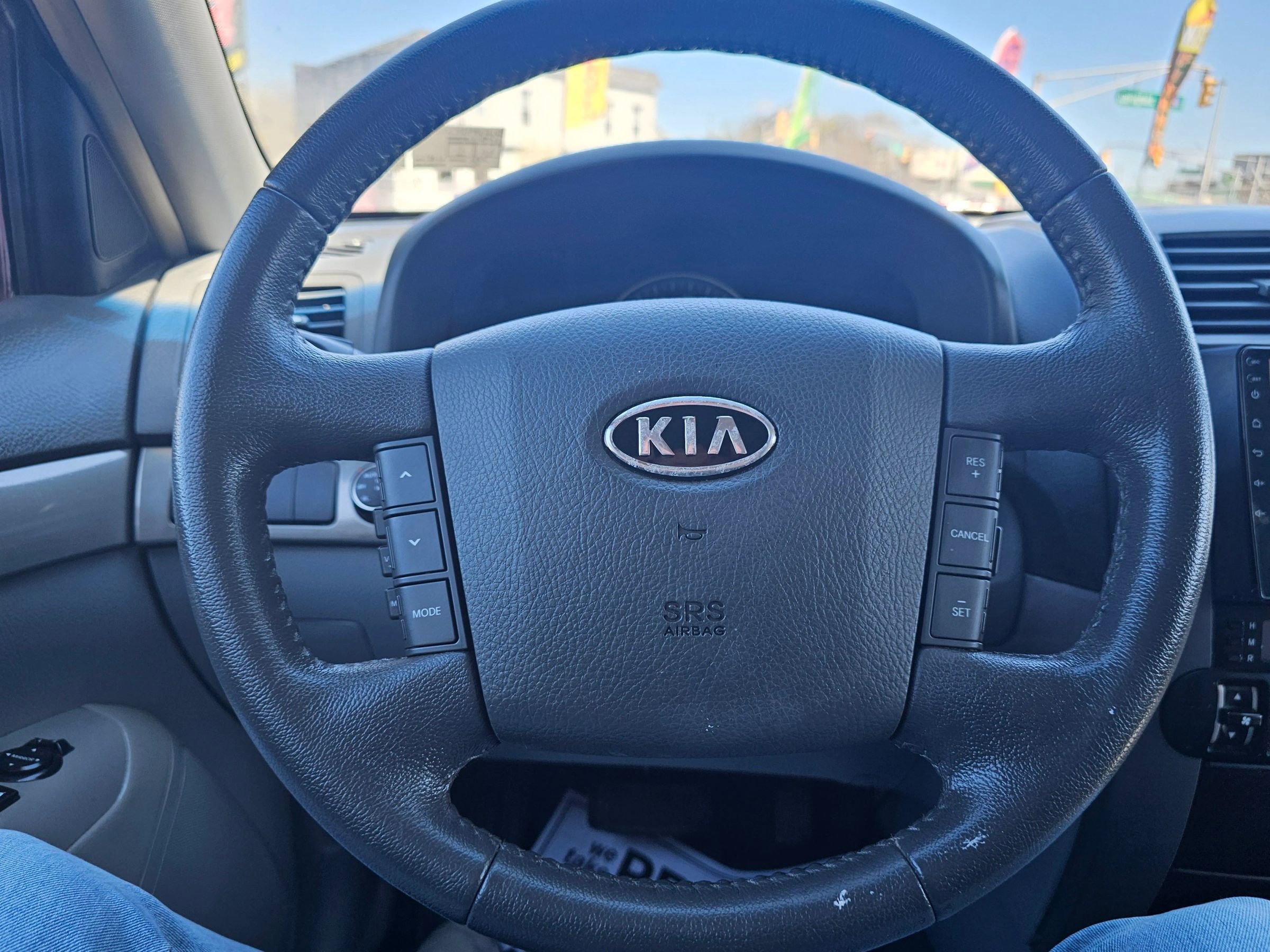 Used 2009 Kia Borrego EX w/ Leather Pkg image 14