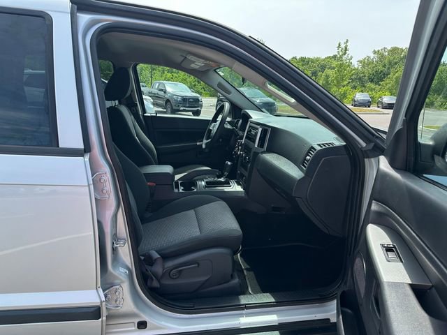 Used 2008 Jeep Grand Cherokee Laredo RWD image 19
