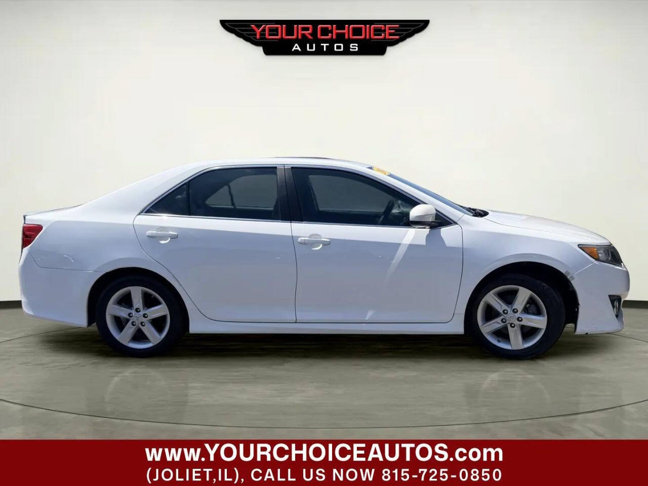 Used 2014 Toyota Camry SE FWD image 7