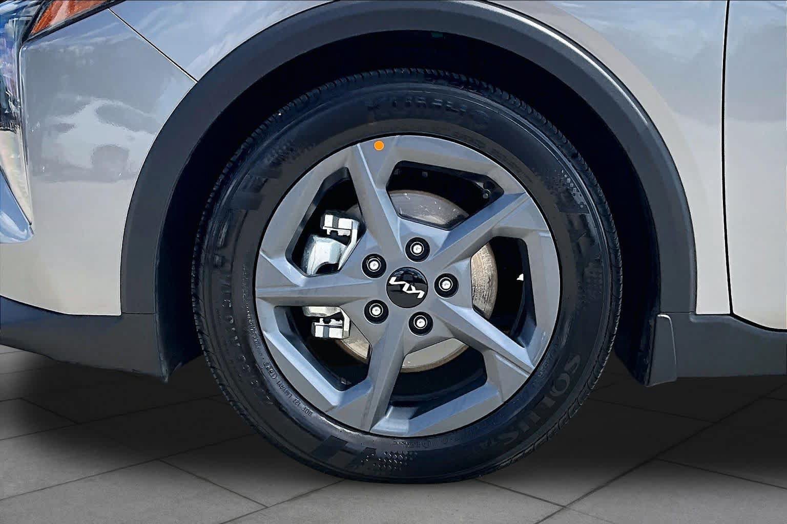 Used 2025 Kia K4 FWD image 11