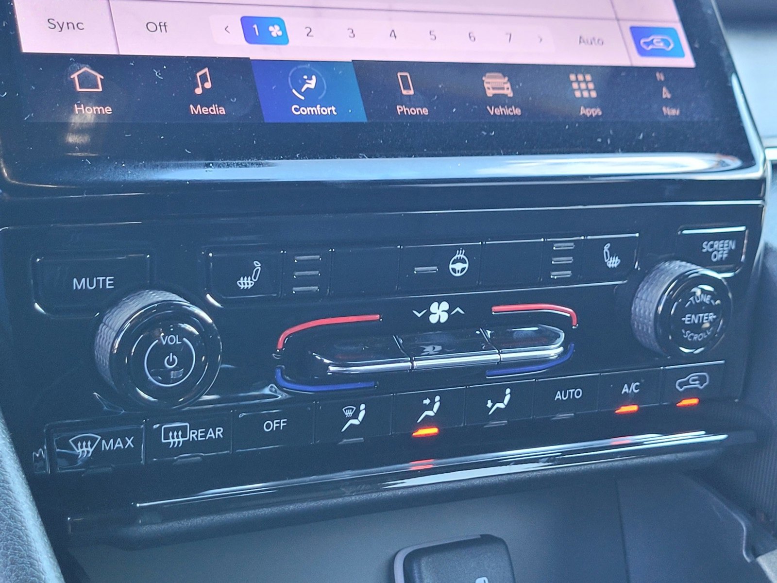 New 2025 Jeep Grand Cherokee Limited image 18