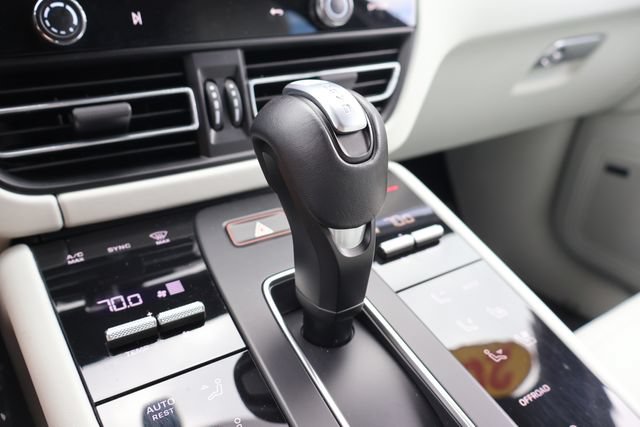Used 2024 Porsche Macan S AWD/4WD image 28