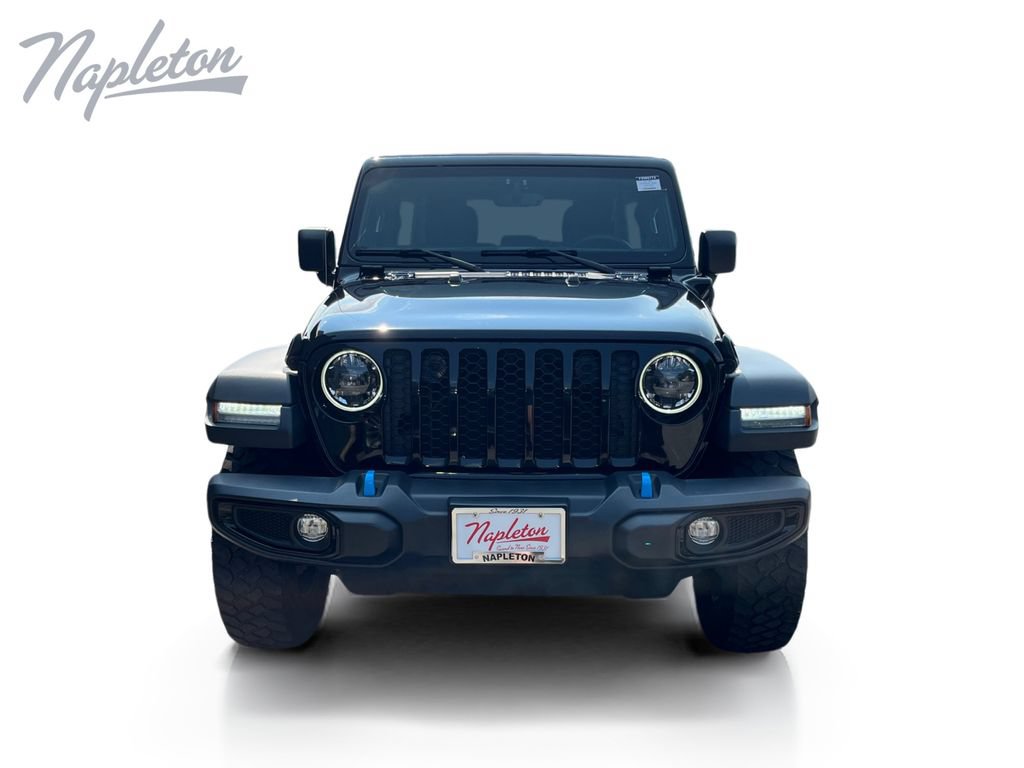 Used 2023 Jeep Wrangler Unlimited w/ Sun & Screen Package AWD/4WD image 9