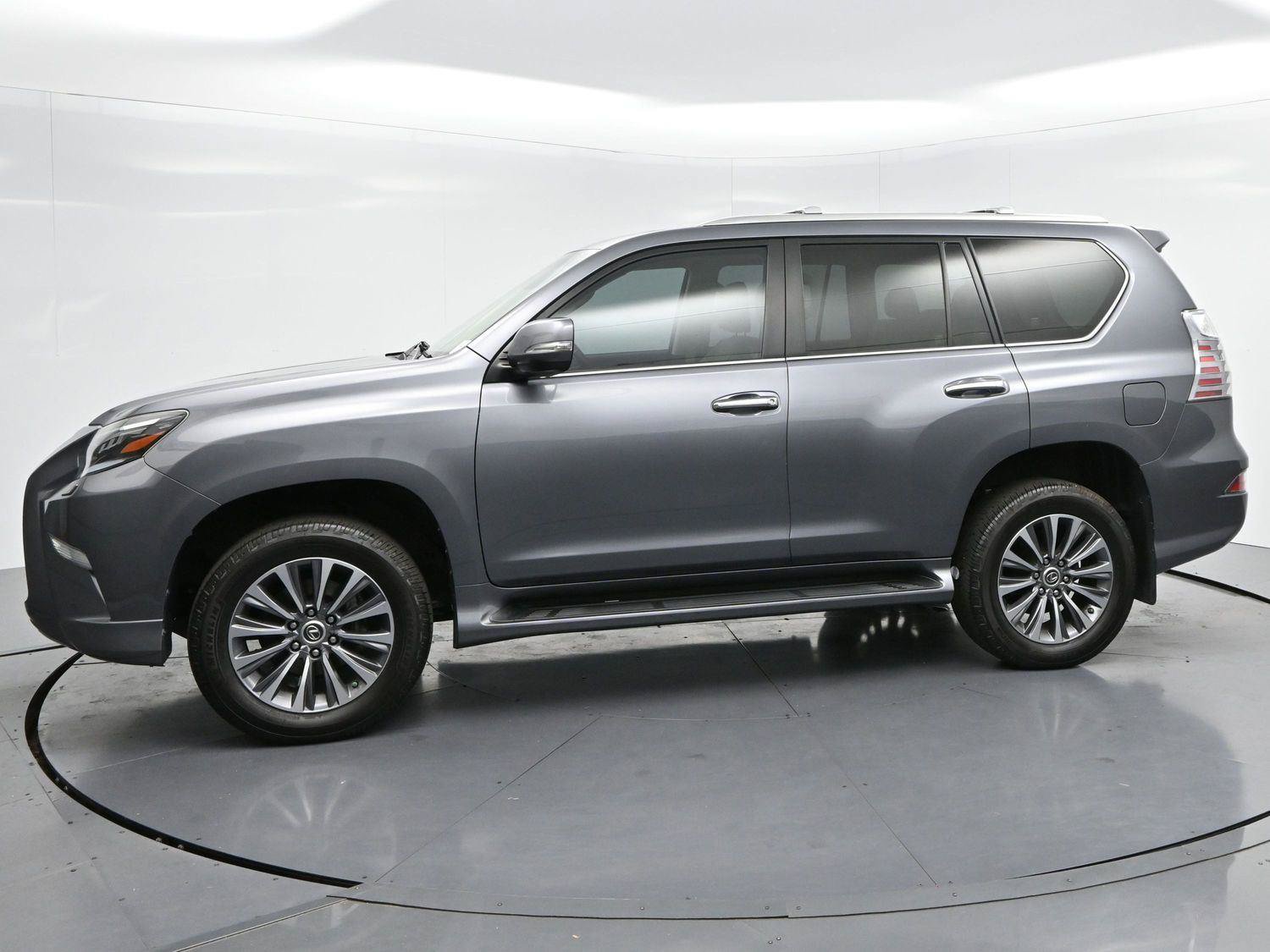 Used 2023 Lexus GX 460 Luxury AWD/4WD image 4