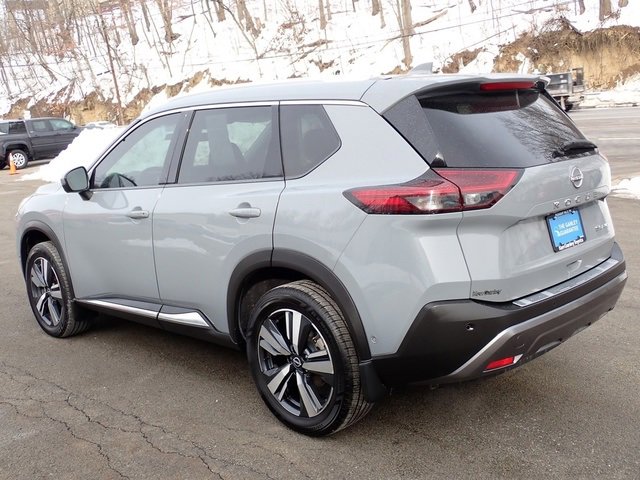 Used 2022 Nissan Rogue SL w/ SL Premium Package image 8