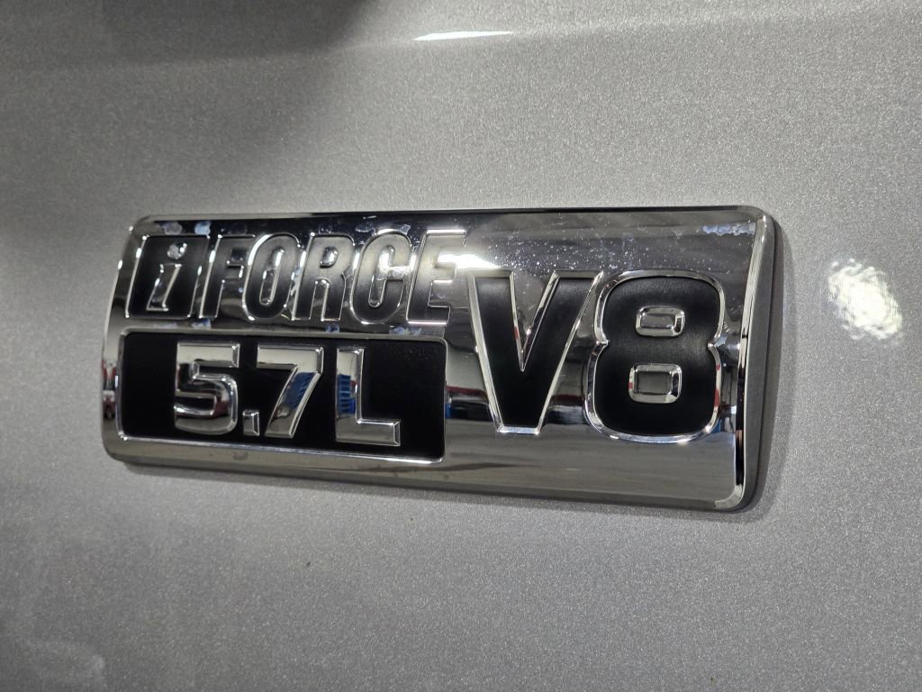 Used 2016 Toyota Tundra SR5 w/ SR5 Upgrade Package image 23