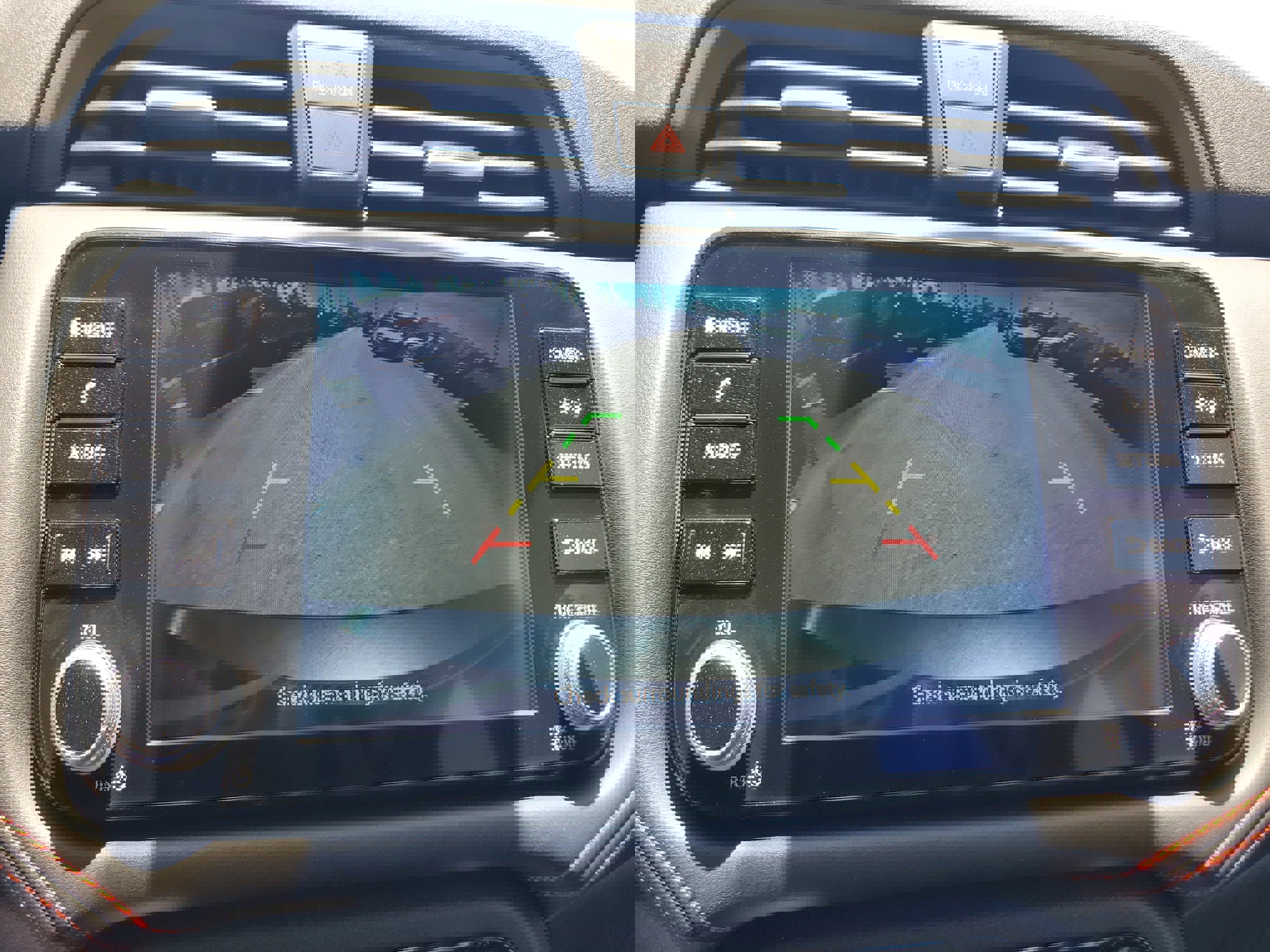 New 2025 Nissan Versa SR w/ Trunk Package image 24