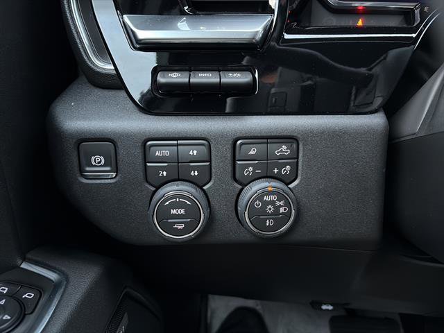 Used 2026 Chevrolet Silverado 1500 LTZ image 17