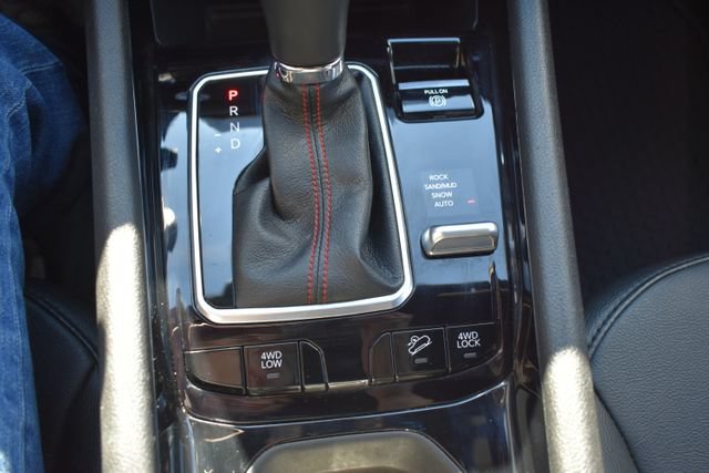 Used 2025 Jeep Compass Trailhawk AWD/4WD image 28