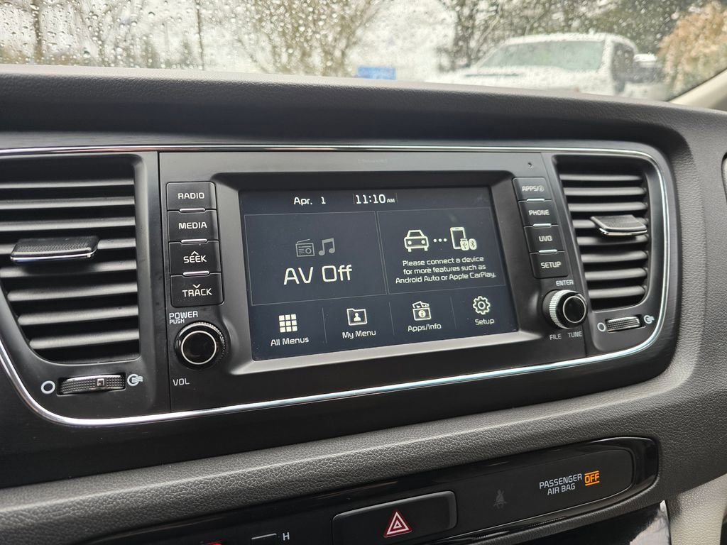 Used 2018 Kia Sedona LX w/ LX Essentials Premium Package image 19