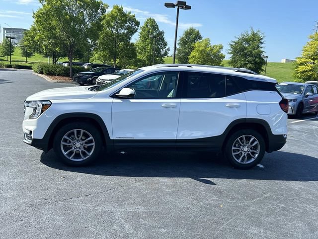 Used 2023 GMC Terrain SLT w/ Tech Package AWD/4WD image 7