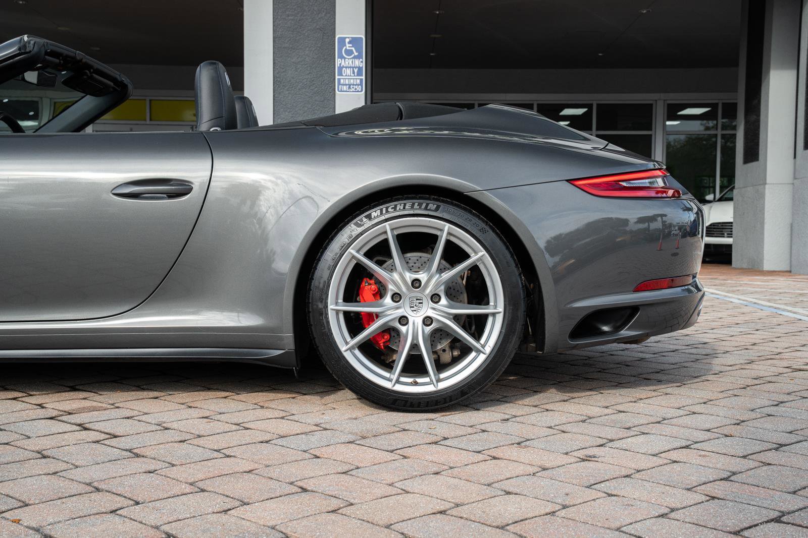 Used 2018 Porsche 911 Carrera 4S AWD/4WD image 29