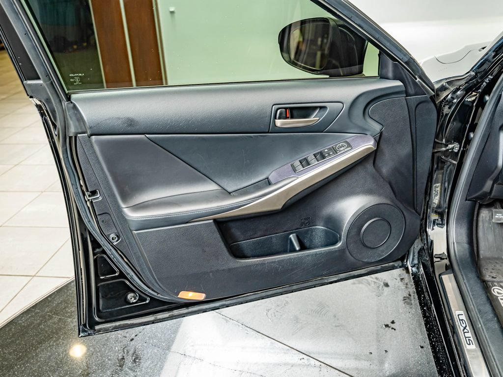 Used 2020 Lexus IS 350 F Sport w/ Blackline Edition AWD/4WD image 19