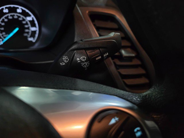 Used 2023 Ford Transit Connect XL image 22