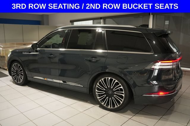 Used 2025 Lincoln Aviator Black Label AWD/4WD image 4