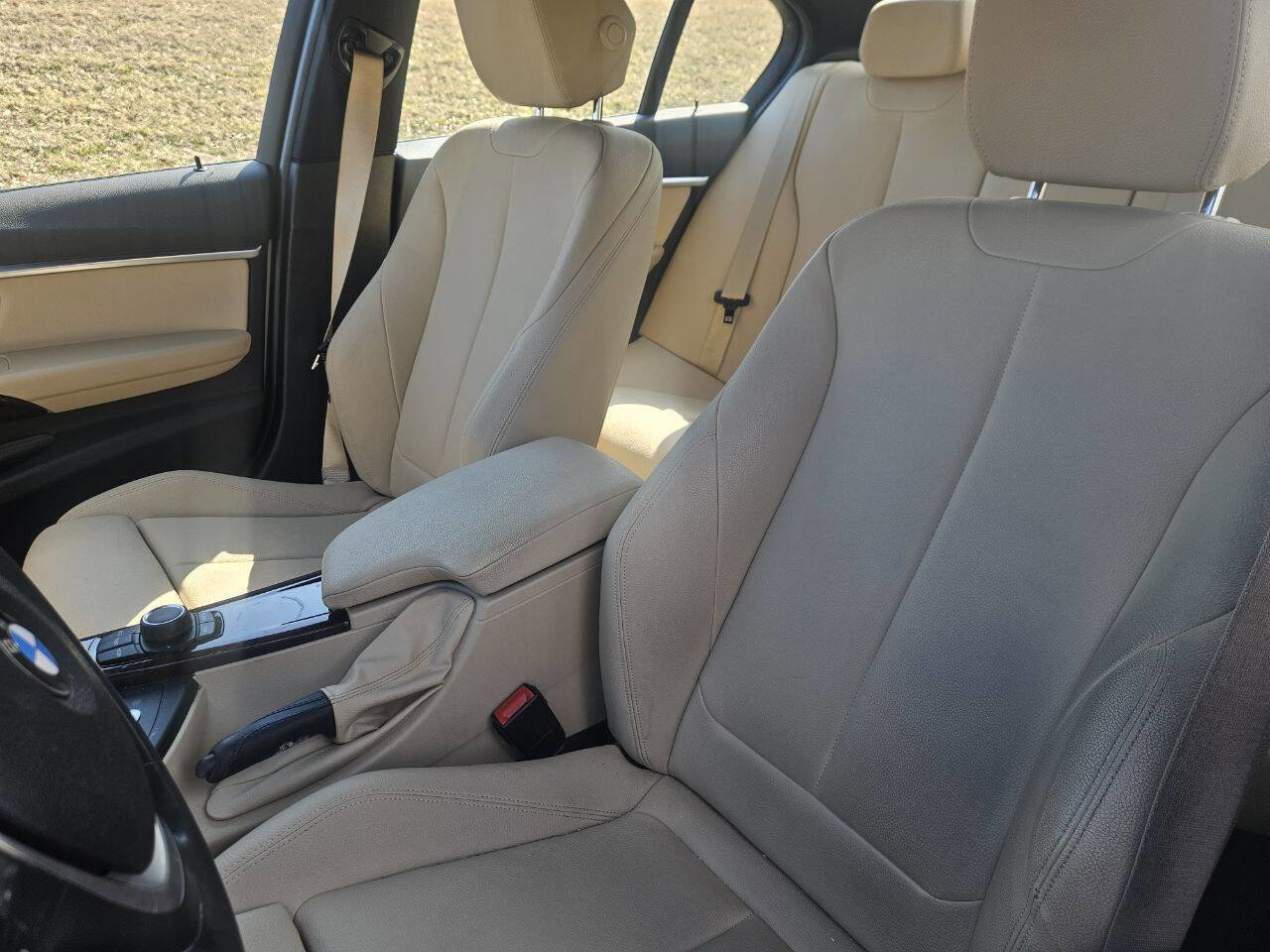 Used 2018 BMW 330i Sedan image 11