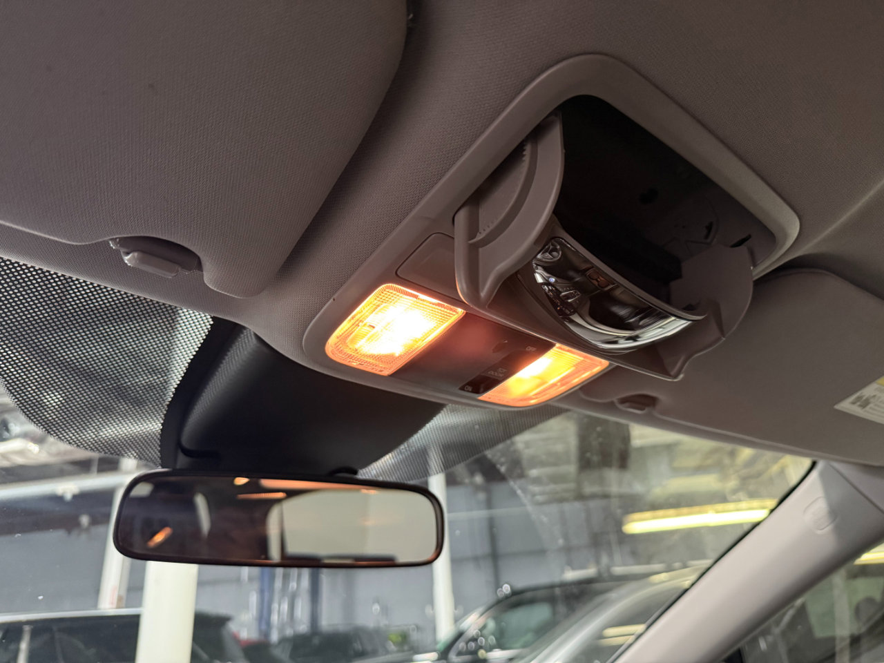 Used 2022 Honda Odyssey EX image 11