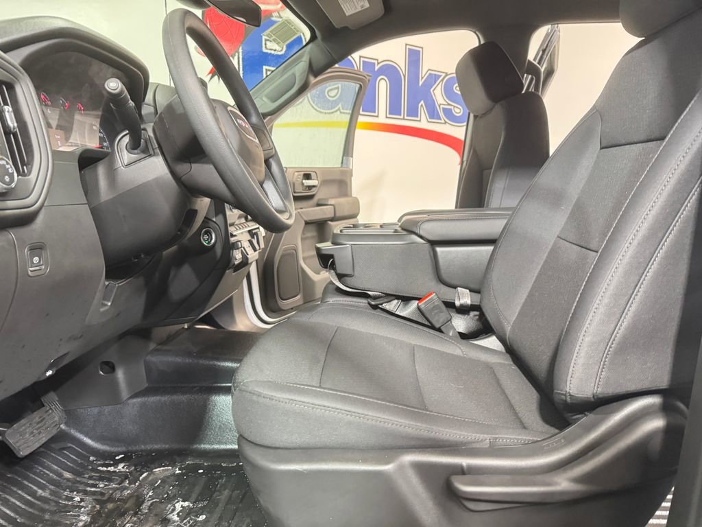 New 2026 GMC Sierra 2500 Pro w/ Convenience Package image 8