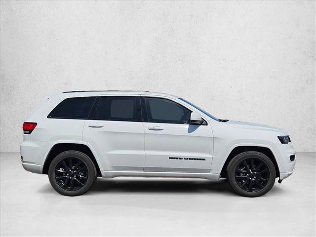 Used 2020 Jeep Grand Cherokee Altitude RWD video 4