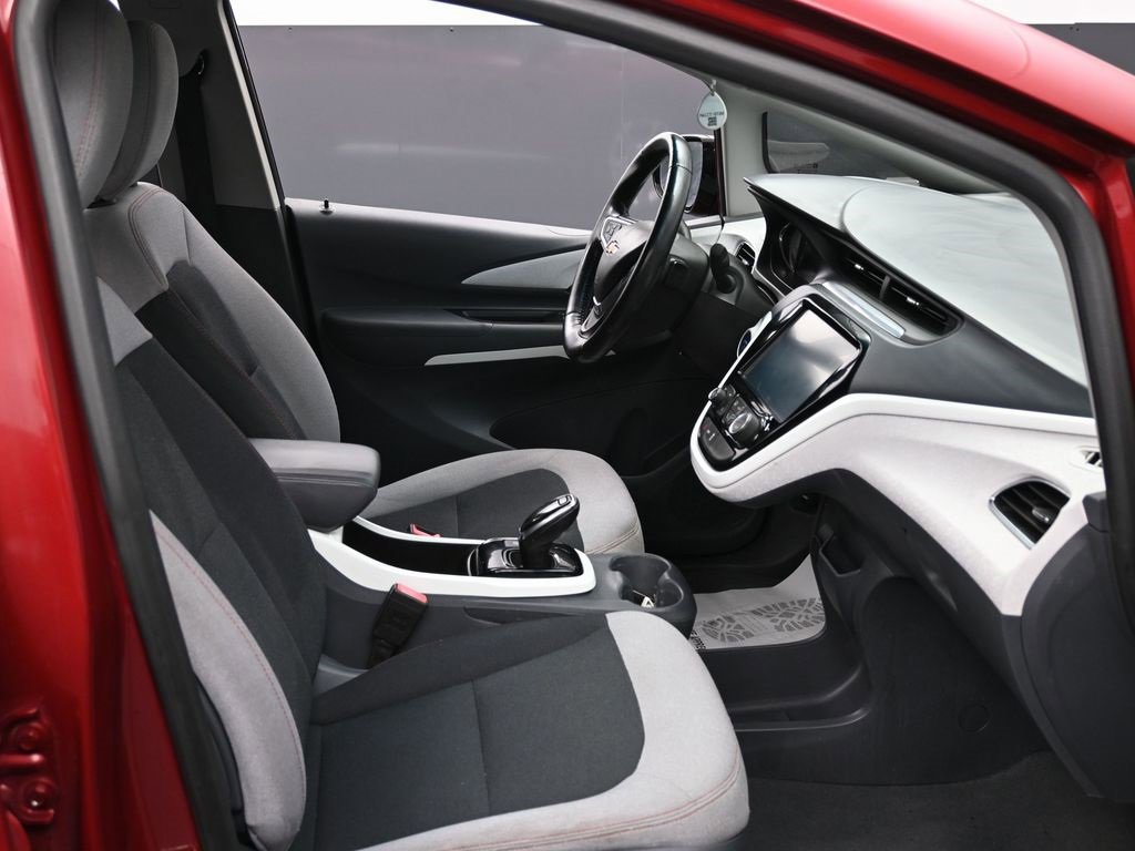 Used 2020 Chevrolet Bolt LT image 31