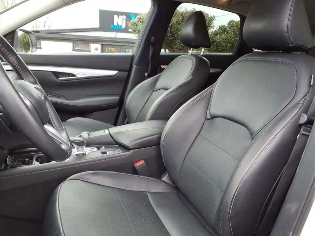 Used 2022 INFINITI QX50 Essential image 26